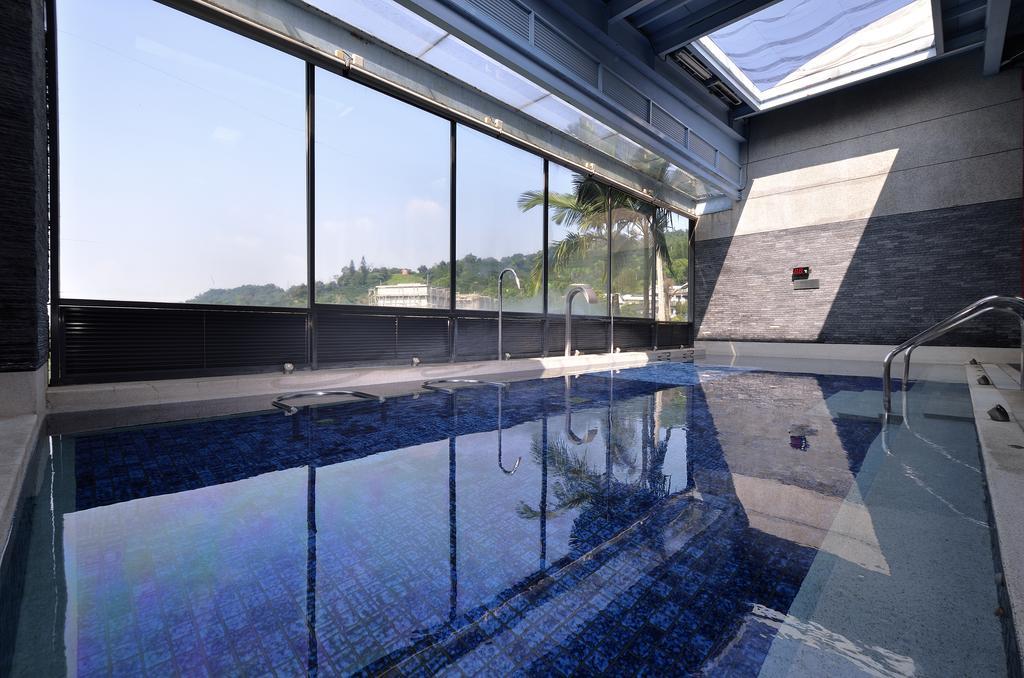 The Sun Hot Spring & Resort Taichung Exterior photo