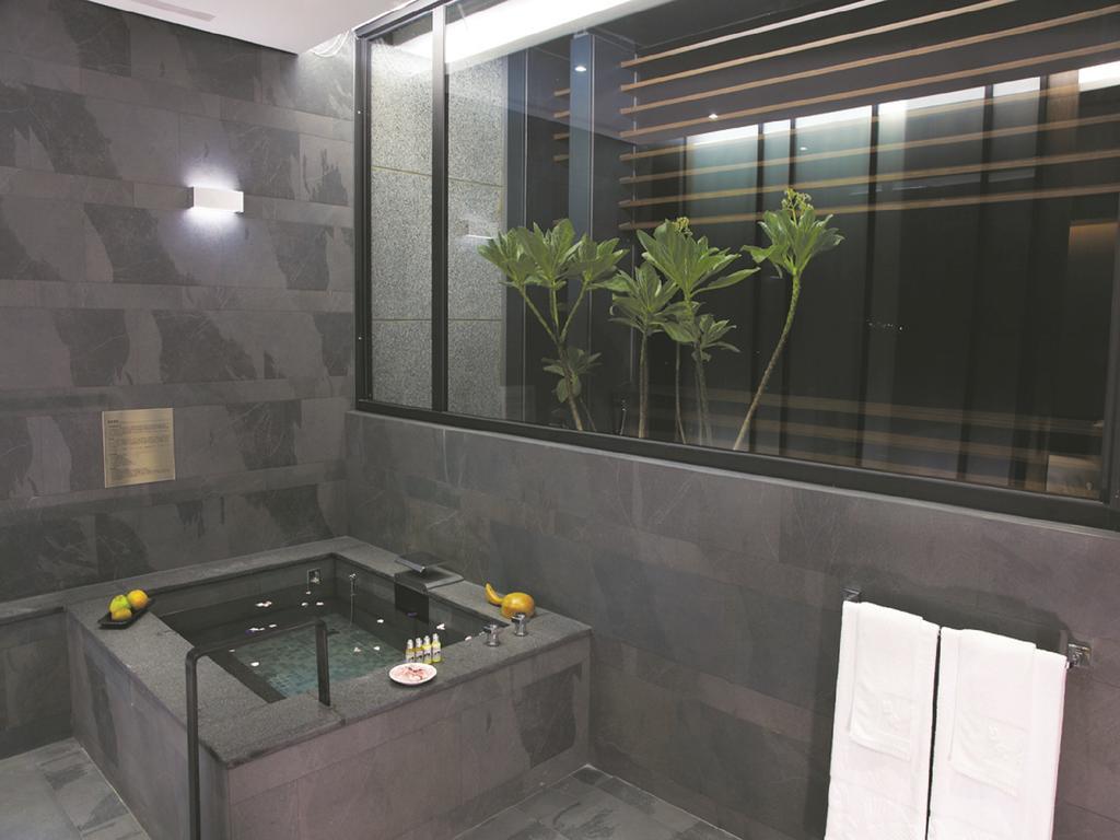 The Sun Hot Spring & Resort Taichung Exterior photo